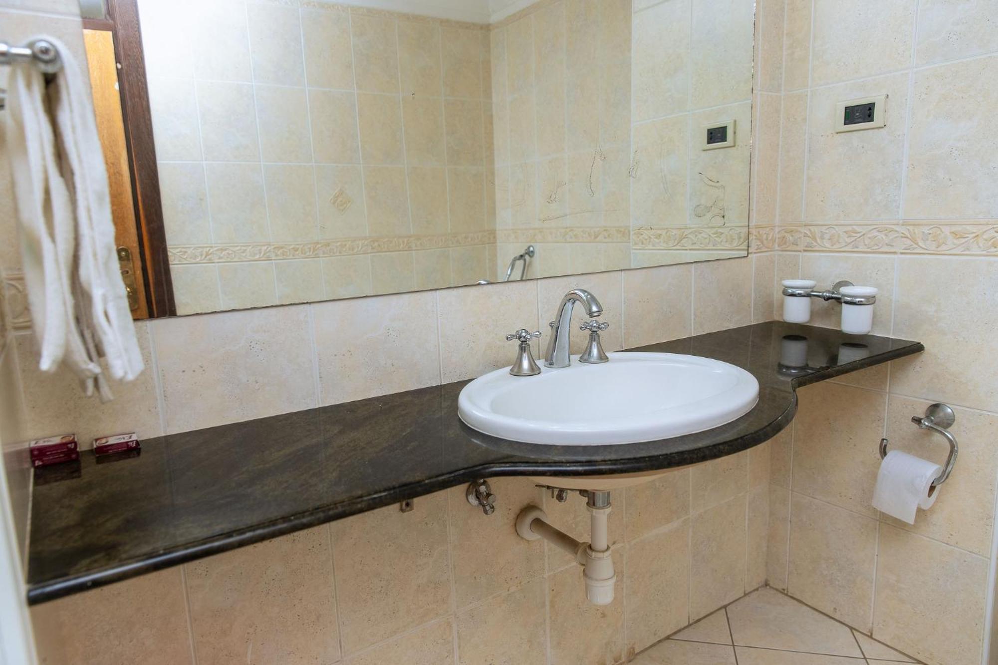 Mkonge Hotel Танга Екстериор снимка